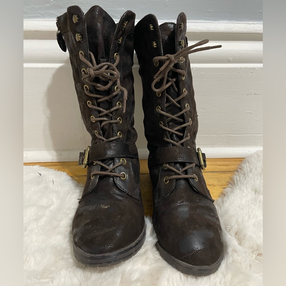 BEAR TRAPS Faux Suede Zipper Boots